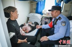 （新春走基层）铁路乘警朱衡军：“十二字工
